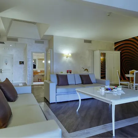 Hotel Gardaland 3*