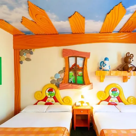 Gardaland Отель Кастельнуово-дель-Гарда