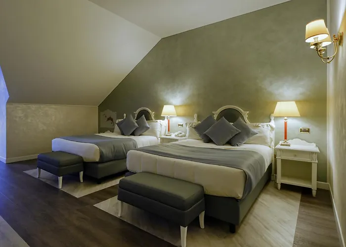 加达兰德度假村 3*