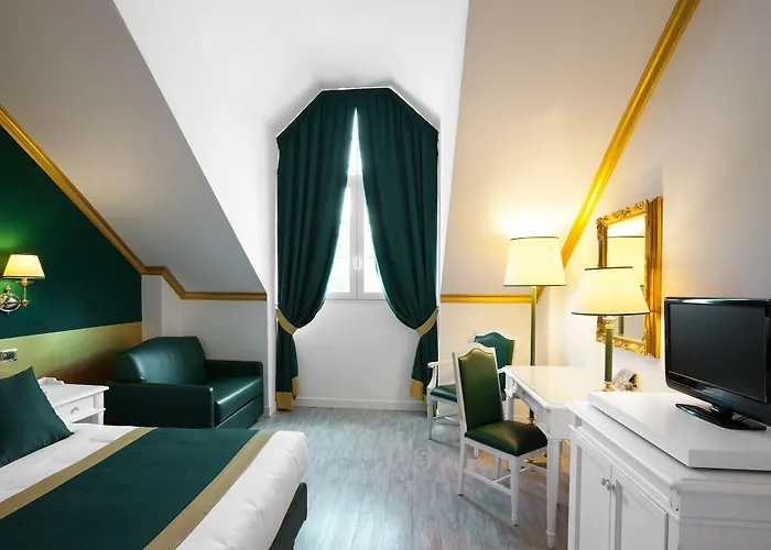 加达兰德度假村 3*