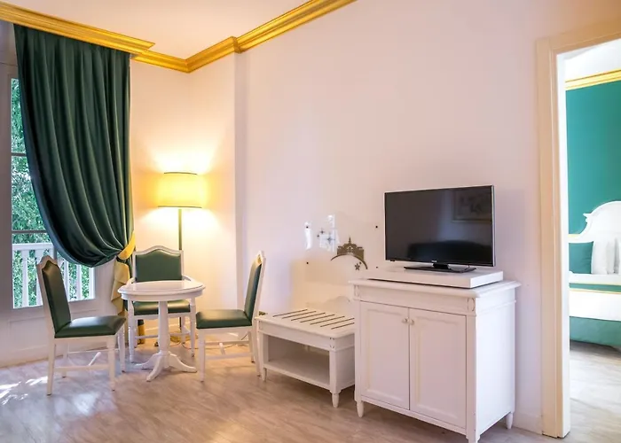 加达兰德度假村 酒店 卡斯特努沃德加尔达