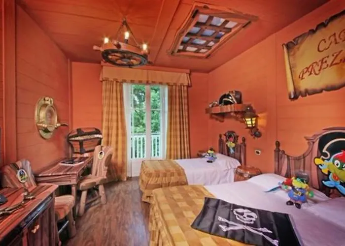 加达兰德度假村 3* 卡斯特努沃德加尔达